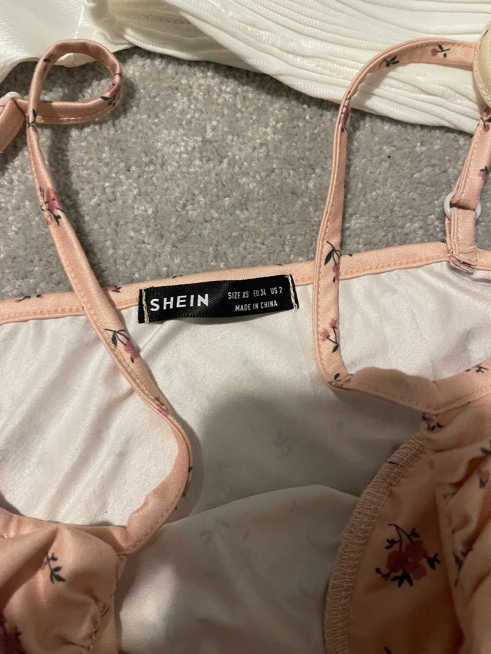 Tops Bundle - Picture 4 of 10